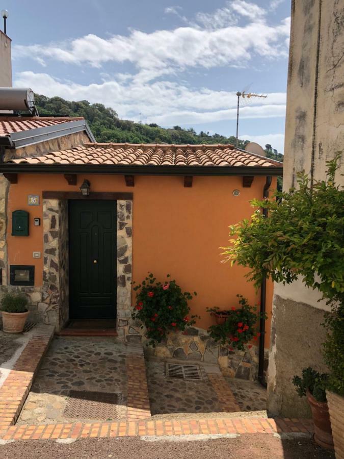 La Casetta Di Elena Lamezia Terme Eksteriør billede